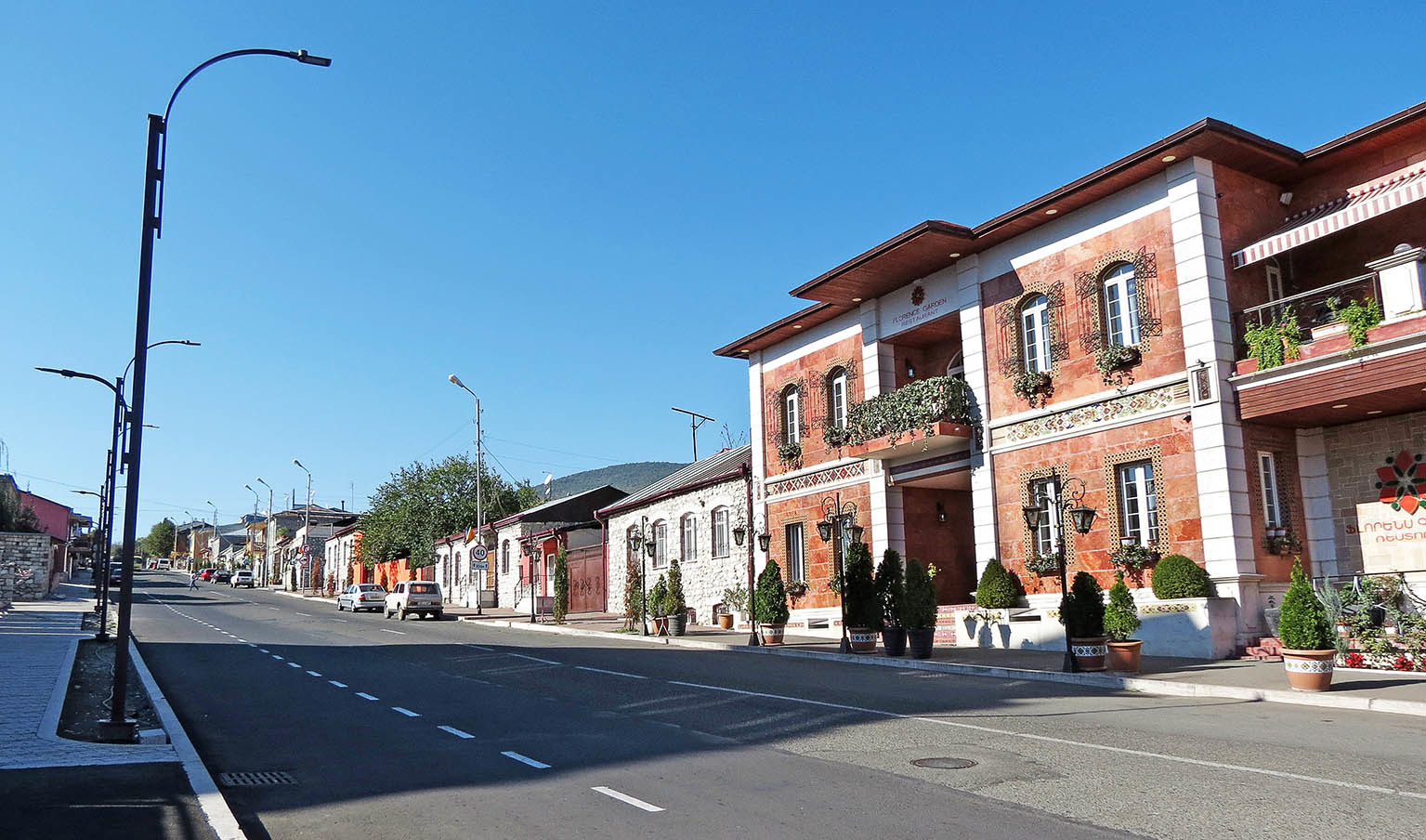 Stepanakert (Ստեփանակերտ, Xankəndi, Степанакерт)